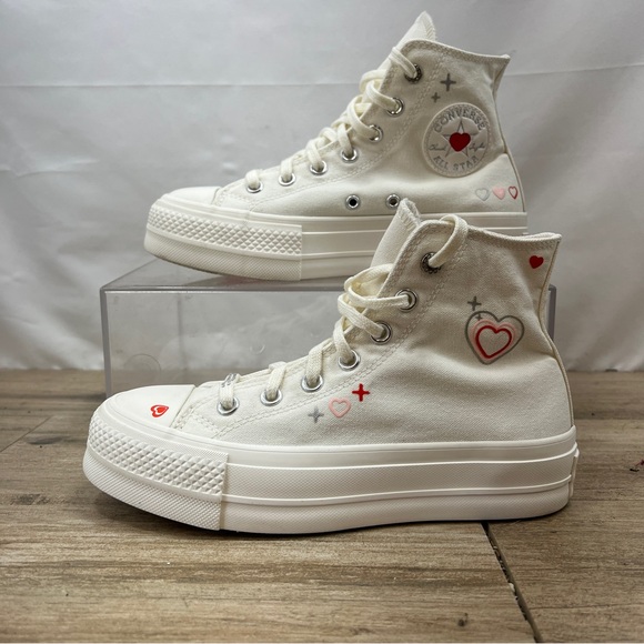 Converse Chuck Taylor All Star Lift Platform Embroidered Hearts 6.5 (A 09114C) - Picture 3 of 10